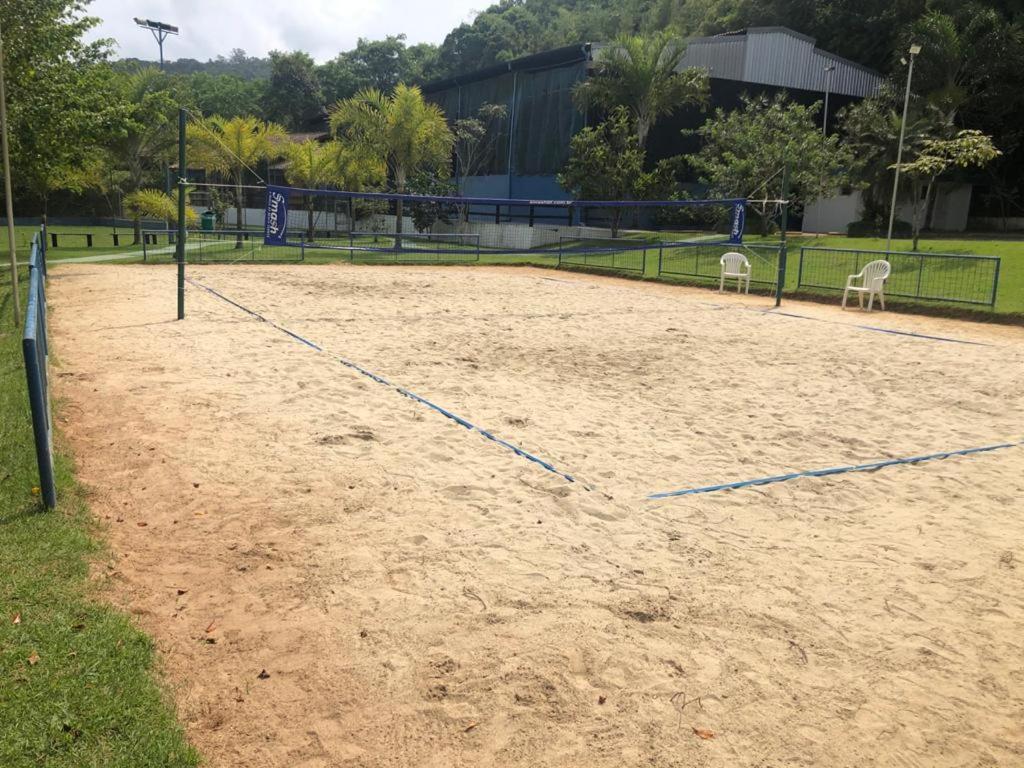 Apartamento Wembley Tenis - Toninhas - Убатуба Экстерьер фото