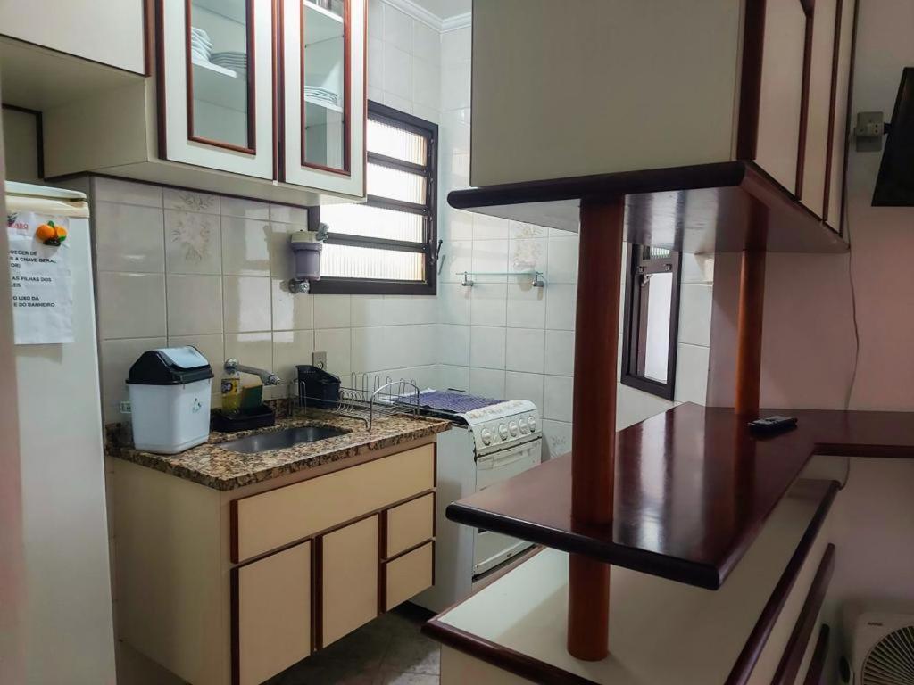 Apartamento Wembley Tenis - Toninhas - Убатуба Экстерьер фото